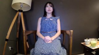 黑丝白丝只要是长腿我都想撕！性感妹子微翘蜜桃臀让你锁定第三点：进来吗 (2)